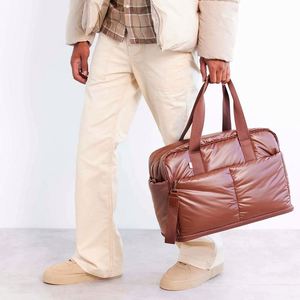 Free Sample Luxury Custom Logo Expandable Crossbody Shoulder <b>Travel</b> Weekender <b>Tote</b> Quilted Puffer Gym Duffle Bag - Product Image 4