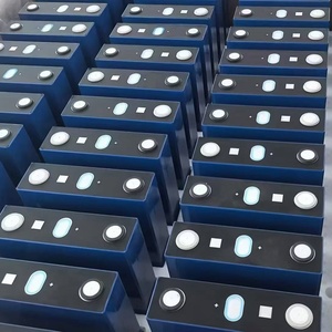 Cellule de batterie LiFePO4 Cornex 3.2V 324Ah, 8000 cycles, cellule prismatique pour stockage solaire ESS, véhicules électriques commerciaux, taux de décharge élevé - Product Image 6