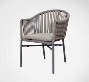 Silla de Jardín Moderna de Aluminio con Cuerda Trenzada, Asiento Acolchado para Patio Exterior, Apilable, Silla de Comedor para Balcón - Product Image 1
