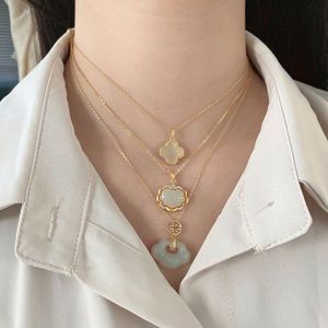 Dylam en Stock Sin Pedido Mínimo, Cadena de Plata de Ley 925, Joyería Elegante de Moda, Collares con Colgante de Jade, Flor y Mariposa para Mujer - Product Image 4