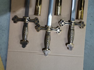 Épée de chevalier templier WILKINSON SWORD MASONIC SOCIETY DIRK AVEC LAME PLATE GRADE WILKINSON SWORD LTD 2024 - Product Image 4