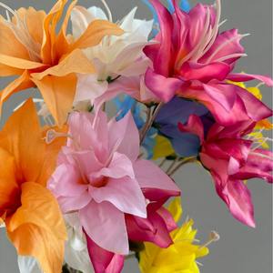 Venta al por mayor <span class=keywords><strong>de</strong></span> 3 cabezas artificiales <span class=keywords><strong>de</strong></span> seda tacto <span class=keywords><strong>Real</strong></span> Flor <span class=keywords><strong>de</strong></span> lirio blanco rosa para fiesta en casa Hotel boda decoración mesa <span class=keywords><strong>Centro</strong></span> pieza - Product Image 4