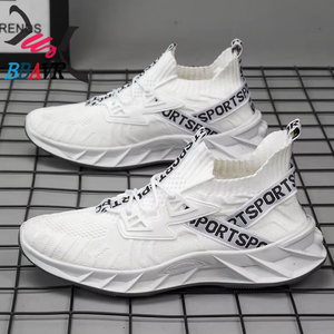 Chaussures de sport respirantes et confortables pour hommes, style chinois, en maille, pour le printemps et l'automne, personnalisables - Product Image 2