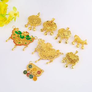 Pendentif de style chinois en forme de cadenas creux, breloque émaillée dorée pour collier DIY, accessoire de bijouterie unisexe - Product Image 4
