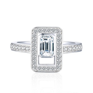 Anillo de Compromiso Clásico de Plata de Ley 925 con Baño de Rodio, Estilo Minimalista, con Cuarzo Ahumado, para Mujer - Product Image 1