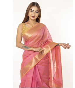 Sari en soie luxueux avec broderie dorée exquise, tenue ethnique indienne traditionnelle pour les cérémonies de mariage, les festivals et la culture - Product Image 1
