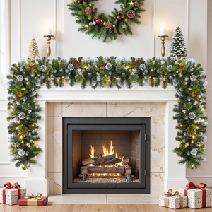 Guirnalda de Navidad auténtica con flores de otoño, caléndulas y calabazas de verano para decoración exterior. - Product Image 1