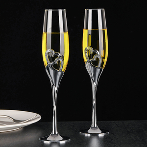 Verre de sécurité noir sans plomb, pour mariages et fêtes, gobelet à double cœur romantique, cannelure en cristal, à <span class=keywords><strong>champagne</strong></span> <span class=keywords><strong>sec</strong></span> - Product Image 4