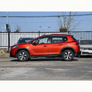 SUV familial compact d'<span class=keywords><strong>occasion</strong></span> <span class=keywords><strong>Peugeot</strong></span> <span class=keywords><strong>2008</strong></span> 2018 1.6L <span class=keywords><strong>Automatique</strong></span> 2 roues motrices Faible kilométrage Bon état Voiture de ville - Product Image 3