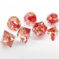 Jeu de dés Dragan et Dungenous en résine scintillante à bords tranchants de la série Blood populaire pour le joueur RPG du MDN