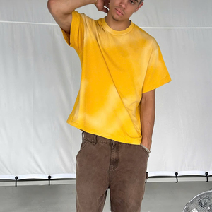 T-shirt surdimensionné délavé personnalisé pour homme – Effet soleil et délavage vieilli - Product Image 6