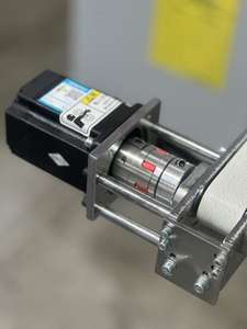 Máquina automática para vidrio aislante con extrusora de caucho butílico, equipada con PLC y componentes principales del motor - Product Image 6