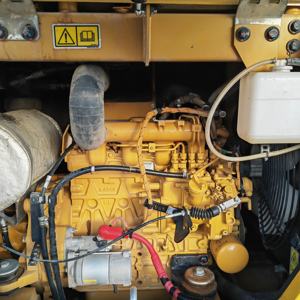 Mini-excavatrice Caterpillar 305.5e d'occasion, modèle 2022, moteur 5,5 tonnes, engrenages inclus, à vendre - Product Image 3