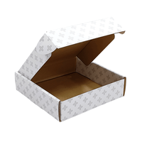 Boîte postale en carton ondulé pliable avec logo personnalisé Boîte d'expédition d'emballage cosmétique de cadeau de vacances Décoration colorée en relief