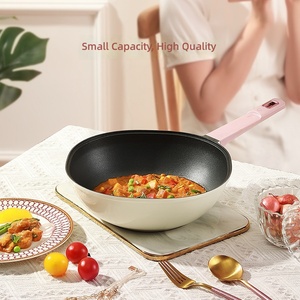 <span class=keywords><strong>Wok</strong></span> antiadhésif de 26 cm avec poignée magnétique détachable, multifonctionnel, facile à nettoyer, capacité de 2,5 L, revêtement céramique, compatible avec toutes les cuisinières, <span class=keywords><strong>pour</strong></span> 1 à 2 personnes - Product Image 2