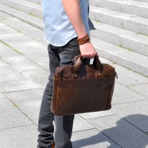 Sacs pour ordinateur portable en cuir véritable de qualité supérieure pour hommes et femmes avec protection rembourrée pour ordinateur portable Compartiments spacieux - Product Image 1