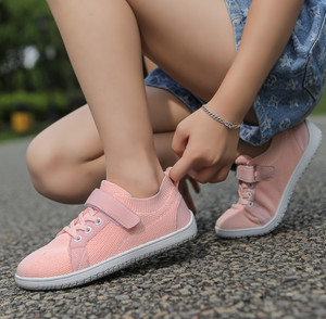 Chaussures décontractées pour filles et garçons, chaussures pour nourrissons et tout-petits, baskets pieds nus pour enfants, respirantes en maille, semelle souple antidérapante, chaussures de maternelle pour bébés - Product Image 4