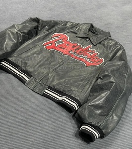 Streetwear <span class=keywords><strong>vintage</strong></span> brodé avec logo personnalisé surdimensionné en mousse noire blouson aviateur universitaire véritable et authentique veste en cuir pour hommes - Product Image 3
