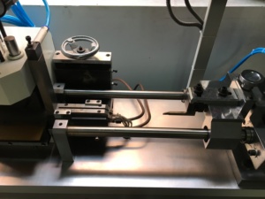 Máy Chèn Lõi Điều Khiển Chương Trình Một Trục CNC Máy Làm Kính Mắt Máy Khung Quang - Product Image 6