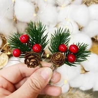 Decoración Navideña, Adorno Redondo de Madera Artificial con Piñas Rojas, Accesorios para Cajas de Regalo DIY, Agujas de Yiwu