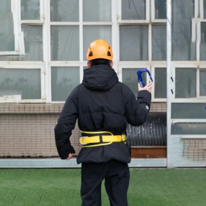 Arnés <span class=keywords><strong>de</strong></span> <span class=keywords><strong>Seguridad</strong></span> Industrial Camnal para Linieros, Sistema Anticaídas, Capacidad 1000KG, Longitud Ajustable, Cierre Rápido <span class=keywords><strong>de</strong></span> Una Sola Vía - Product Image 2