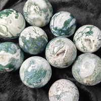 Prix de gros pierre de guérison boules de cristal polies sphère d'agate de mousse pour la décoration Fengshui