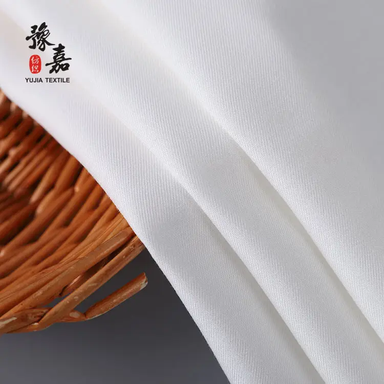 Chinese supplier 175gsm plain dyed breathable white 100% rayon fabric roll for digital printing