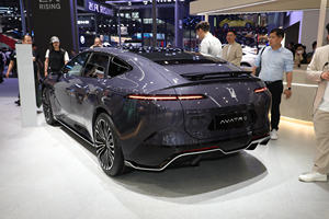 Offre Spéciale 2024 Changan Avatar 12 650 700Km Trois Laser Rwd Ev Sedan Avatr 12 Voiture Électrique Berline - Product Image 3