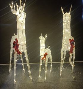 Décorations de cerfs de Noël éclairées par la famille de rennes illuminés pour l'affichage de vacances en plein air - Product Image 3