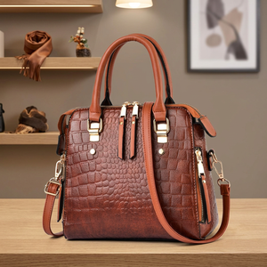 Famous BS International Women's Luxury Genuine Leather Clutch Bags Large Capacity Lightweight Waterproof Zipper Closure - Product Image 3
