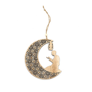 ของตกแต่งรอมฎอนรูปพระจันทร์และดาวทำจากไม้ ดีไซน์ศิลปะ พร้อมฉากฉลุลายละเอียดอ่อน แสดงชีวิตอิสลาม รวมถึงเด็กและผู้ใหญ่ สำหรับตกแต่งผนัง - Product Image 6