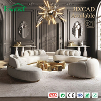 Canapé en cuir luxueux à dossier incurvé avec base en laiton, ensemble élégant pour salon, mobilier de villa, personnalisation pour toute la maison