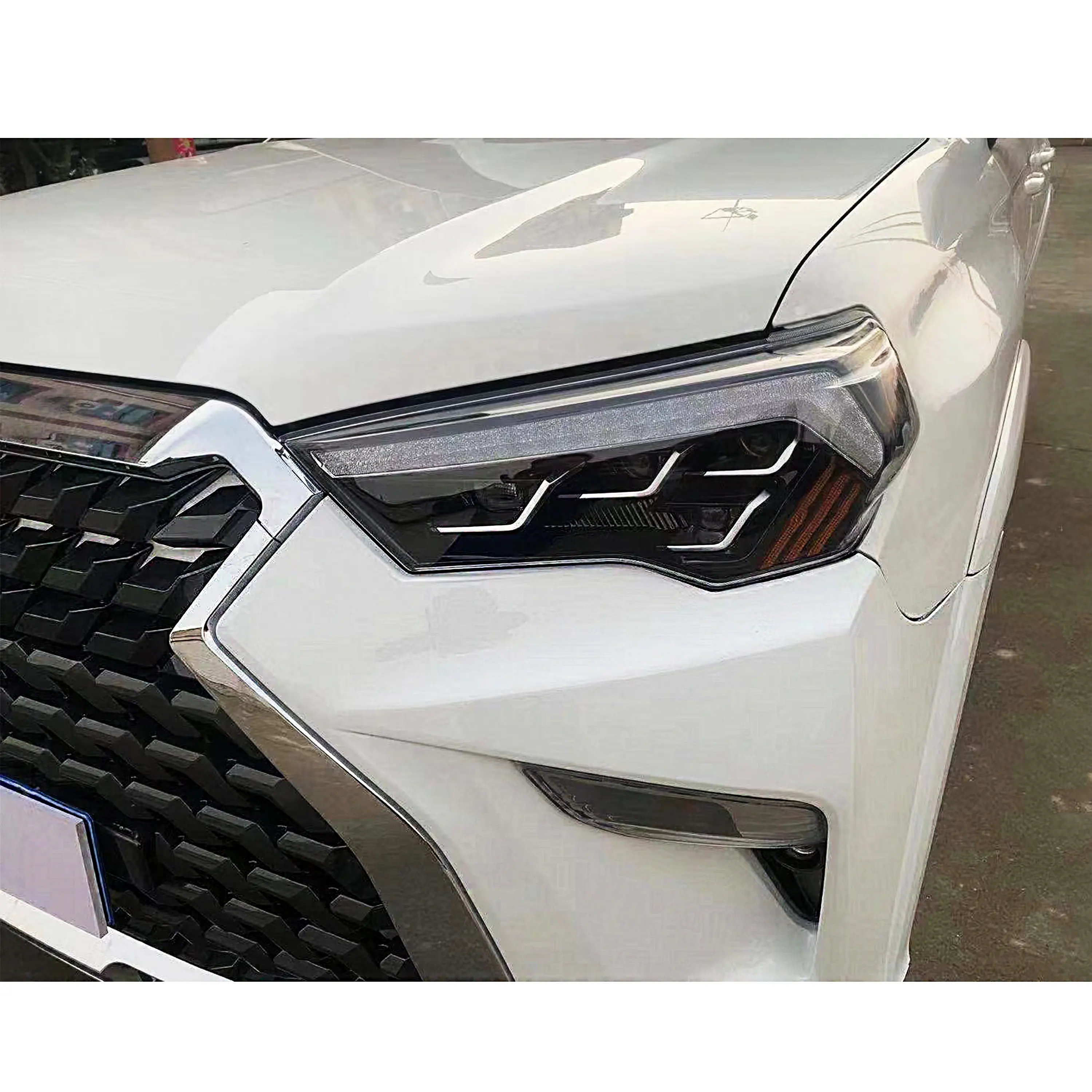 Car Part Front Bumper Body Kit for 4 RUNNER to Lexus model Front Bumper New Upgrade Body 4runner 2010-2020 with auto lamps