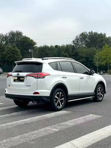 Toyota RAV4 FWD 4D Sport Utility d'<span class=keywords><strong>occasion</strong></span> 2018 avec sièges en cuir et toit ouvrant panoramique, conduite à gauche, livraison rapide, véhicule disponible - Product Image 4