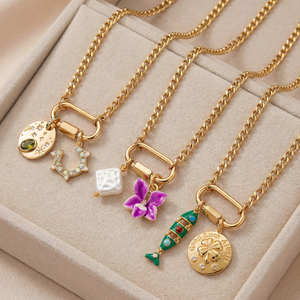 EDGE Custom Fashion Gold Chain Charm Necklace Green Enamel Fish Pendant <strong>Lucky</strong> Clover Coin Women Fashion <strong>Jewelry</strong> OEM ODM - Product Image 3