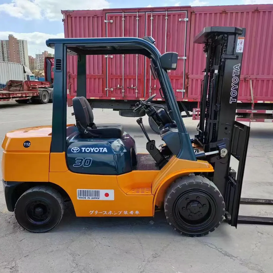 Carrello elevatore Toyota 30 3t forklif 3 stadi carrelli elevatori 2.5ton 3ton 3.5t 4t 5t 16t 30t diesel ed elettrico komatsu tcm misubishi fork