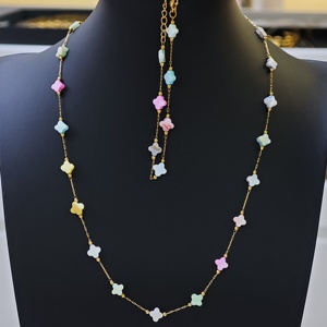 Set di Gioielli Ilona Macaron Shell Flower in Acciaio Inossidabile Placcato Oro 18k, Impermeabile, con Collana a Catena Satellite e Bracciale, Regalo per Lei - Product Image 2