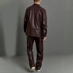 Pantalones de chándal bordados de ajuste relajado apilados gruesos de gran tamaño con logotipo personalizado, pantalones de cuero rectos con bolsillos grandes para hombre - Product Image 2