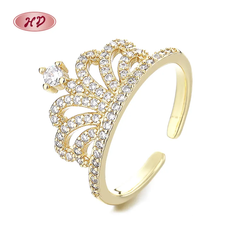 Anéis de coroa banhados a ouro 18K majestosos moda feminina elegância joias por atacado com zircônia cúbica Aaa