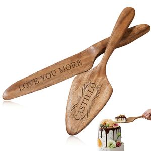 Ensemble de serveurs à gâteau de mariage rétro gravés sur mesure - Kit couteau et spatule en bois d'acacia - Trancheur à dessert pour anniversaires - Product Image 1