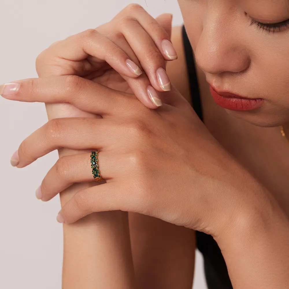 Anello di lusso in oro 18K acciaio inossidabile con diamante bianco e verde anello aperto a reticolo