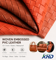 Cuir synthétique PVC tissé élastique gaufré imperméable et résistant à l'abrasion de 1,0 à 1,1 mm pour sacs, canapés, meubles et sièges de voiture