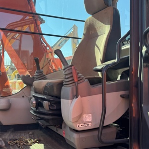 Excavadora hidráulica Hitachi ZX130 de 13 toneladas con alta fuerza de excavación, equipo de construcción para excavación de zanjas y trabajos en suelos duros. - Product Image 4