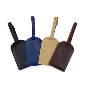 Étiquettes de bagages de voyage en cuir PU de luxe personnalisées, durables, avec plusieurs emplacements pour cartes, taille et couleur personnalisables - Product Image 1