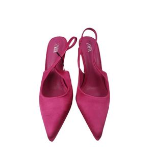 Escarpins à talons hauts pour femmes en jelly transparent rouge rose, talons aiguilles pointus de luxe, sandales tendance pour les fêtes, saison estivale - Product Image 2