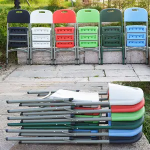 Prix bon marché Vente en gros Mobilier léger Pique-nique Camping Chaises de jardin pliantes en plastique en plein air