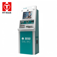 Kiosque terminal en libre-service pour le paiement de la facture d'électricité accepte en espèces l'impression de reçus de lecteur de carte bancaire