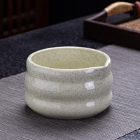 Ensemble de matcha en céramique avec bol à bec verseur, fouet à thé vert et support, design japonais, accessoires de thé, exclusivement pour les ventes transfrontalières