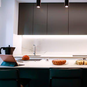 Barra de luz LED de 0,9 m y 9 W, eficiente, de bajo consumo, ideal para iluminación en espacios reducidos y entornos de trabajo. - Product Image 3