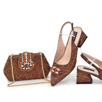 Ensemble chaussures et sac pour femme, chaussures à talon carré ouvertes, à enfiler, en PU, avec talon de 6 cm, lanières convertibles plates, pierres résistantes à l'usure, été